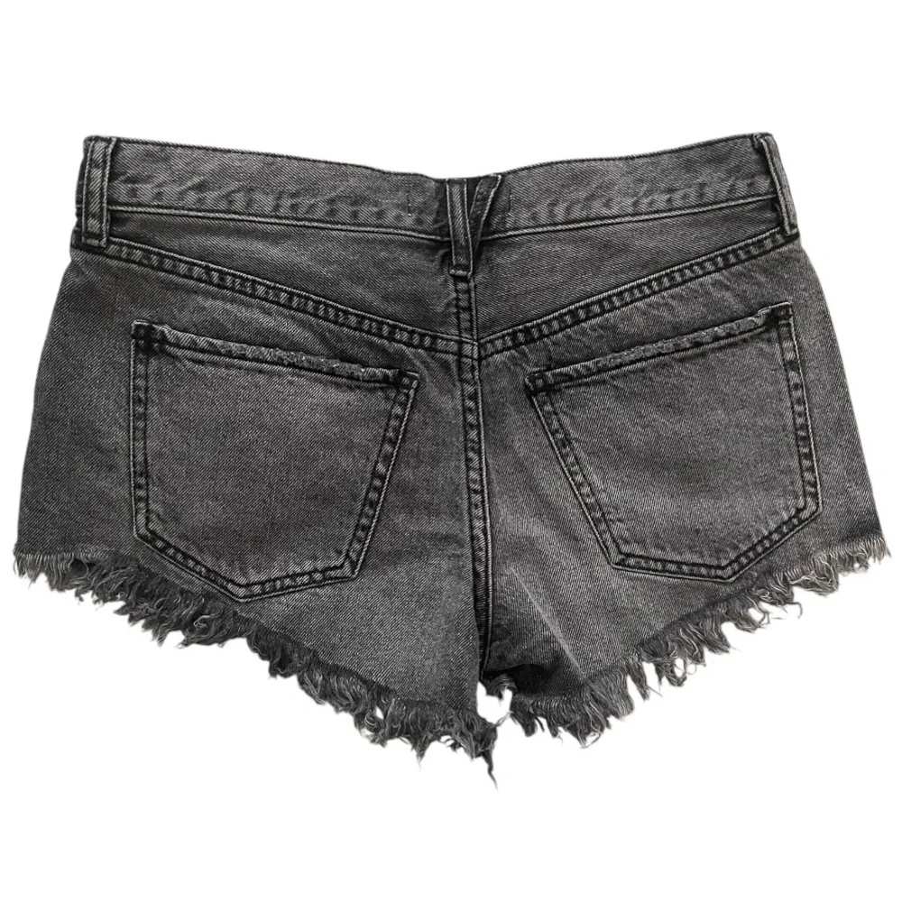 Free People Women’s denim jean shorts size 25 black frayed shorties Button fly